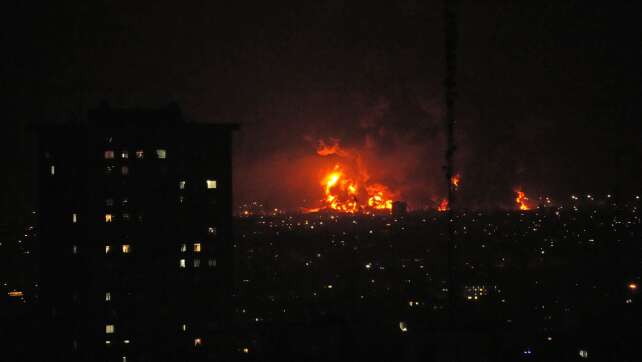 Öllager in Teheran in Brand - Iran schlägt weiter zurück