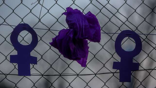 Frauenrechte: Dreht sich die Welt gerade rückwärts?