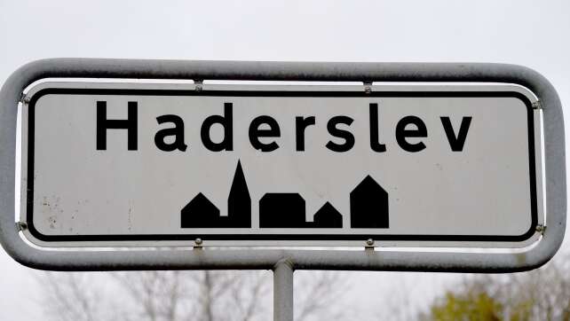 Schlafendes Baby im Kinderwagen entführt