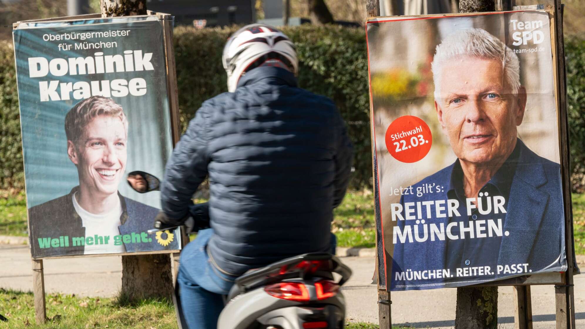Nach den Kommunalwahlen in Bayern - Wahlplakate