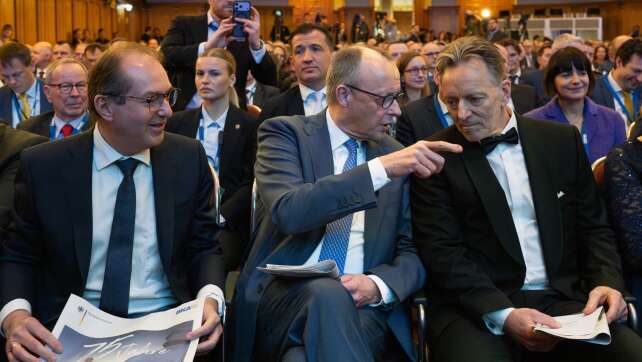 Merz kritisiert bei BKA-Festakt frühere Migrationspolitik