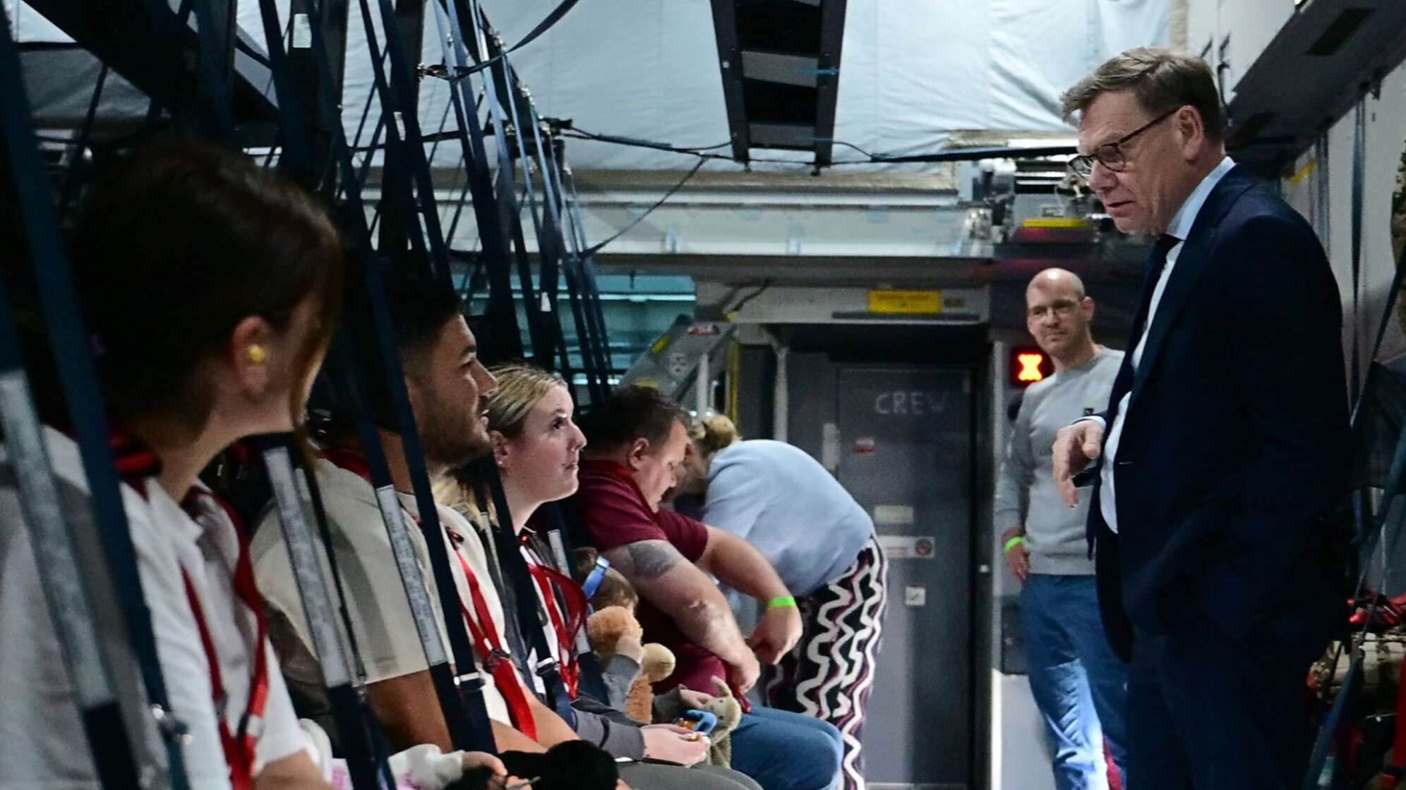 Außenminister Wadephul in Katar - Deutsche Reisende