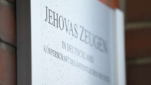 BGH prüft Streit um Familienarchiv verfolgter Zeugen Jehovas