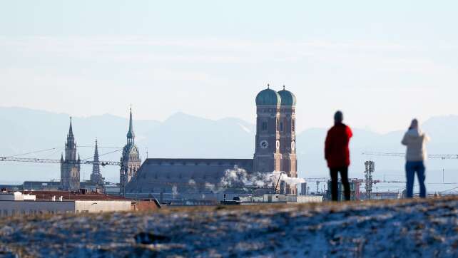 Der Mitgliederschwund der großen Kirchen in Zahlen