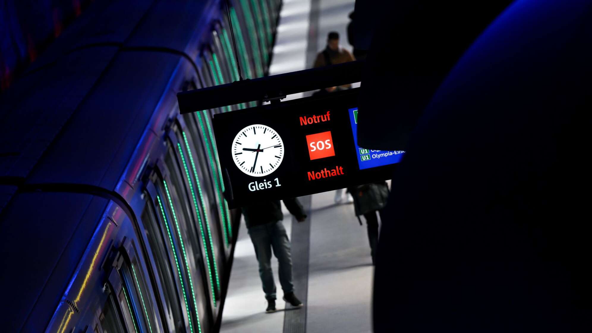 Warnstreik im Nahverkehr - München