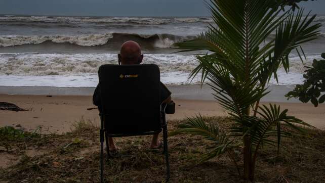 Kategorie-5-Zyklon «Narelle» steuert auf Queensland zu