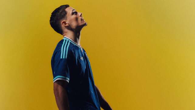 In Dunkelblau zur WM: DFB stellt Auswärtstrikot vor