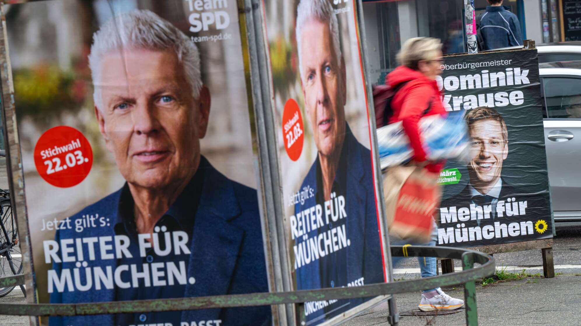 Nach den Kommunalwahlen in Bayern - Wahlplakate