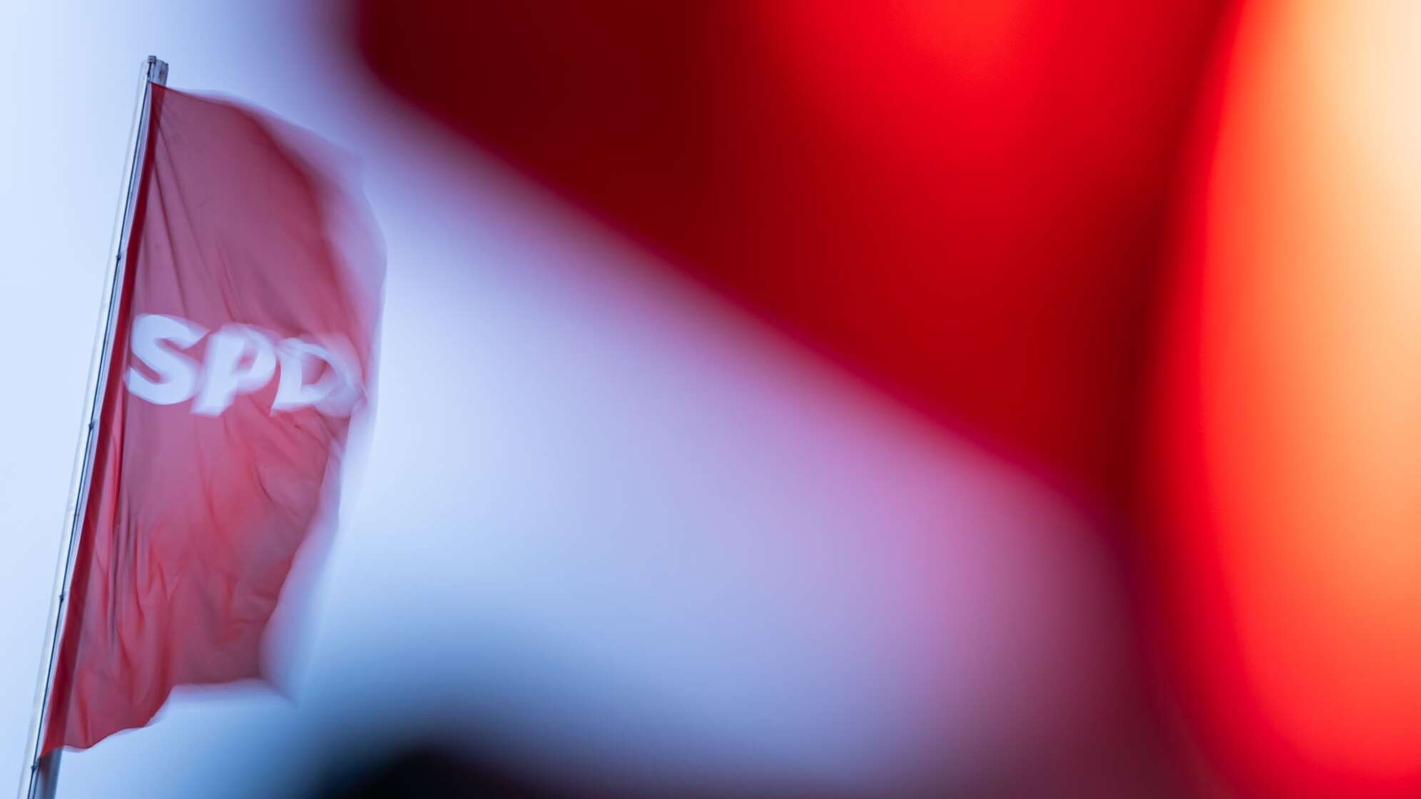 SPD-Parteizentrale am Abend