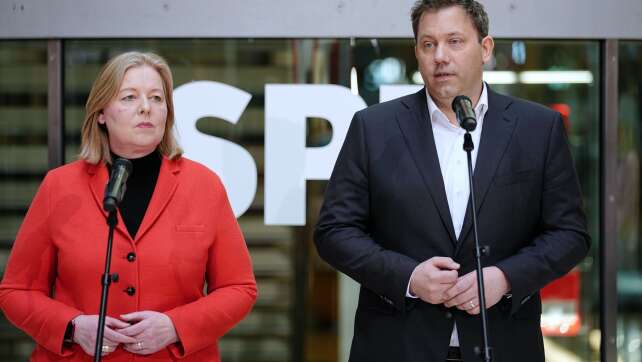 SPD-Spitze bleibt im Amt: «Chaos vermeiden»