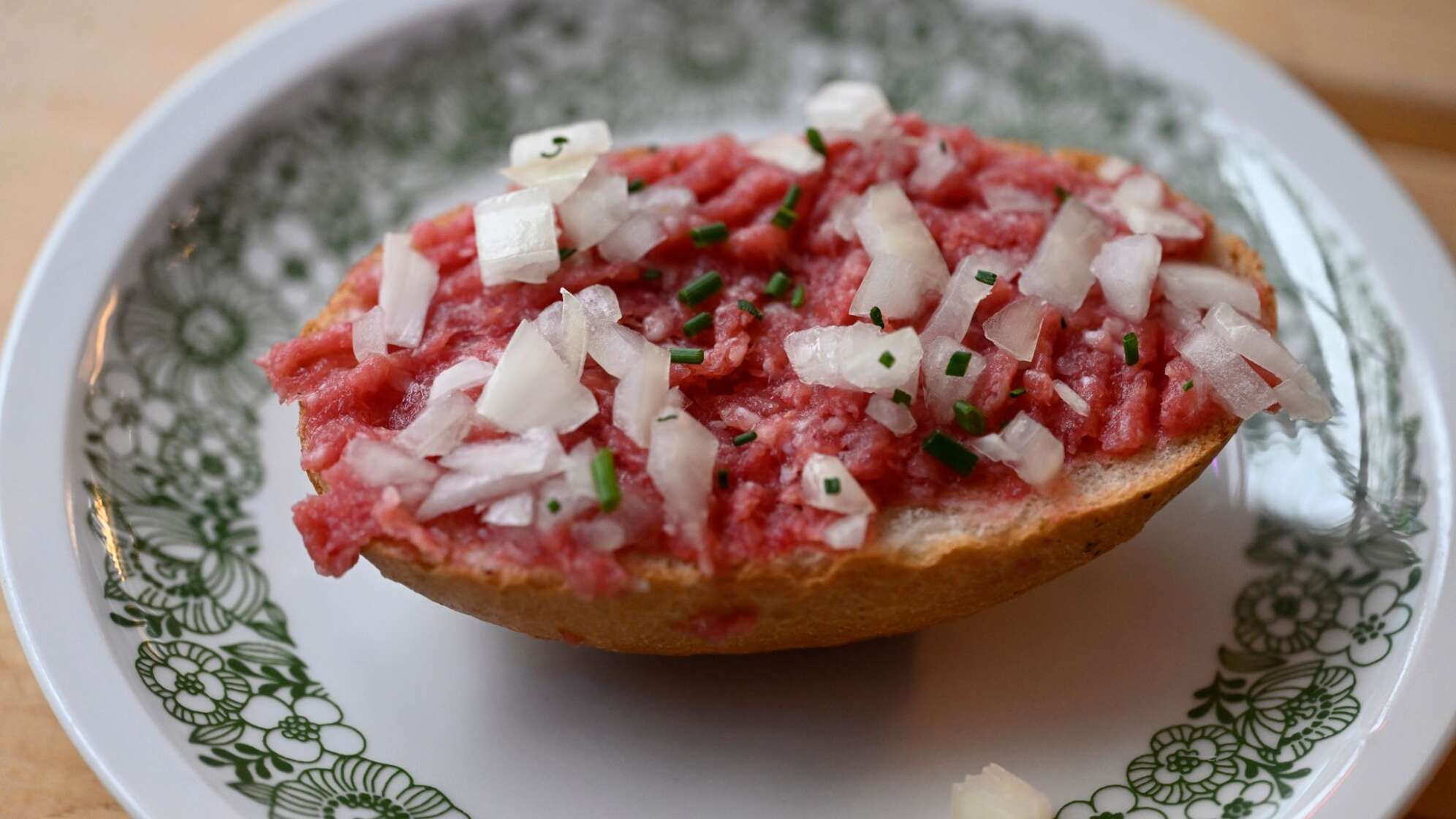 Hersteller ruft Zwiebelmett zurück