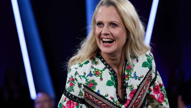 Schöneberger verrät Ostereier-Trick ihres Opas aus Kindheit