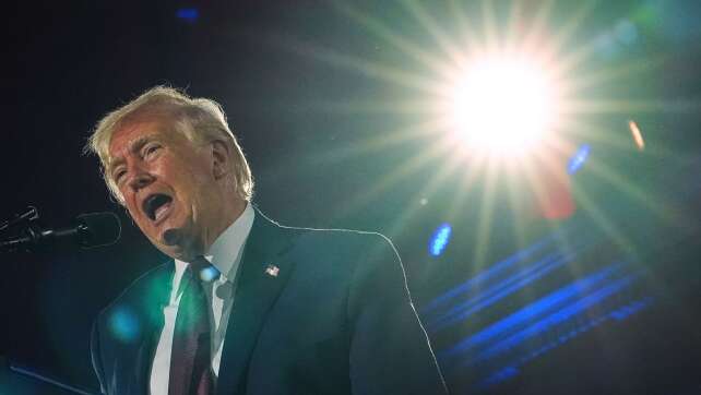 Trump droht dem Iran - Raketenalarm in Israel und am Golf