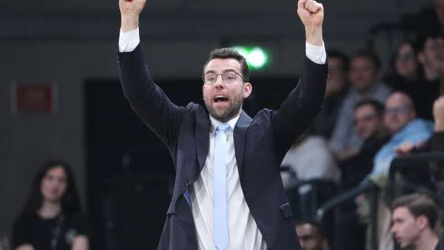 Hamburg triumphiert vor Rekordkulisse gegen München