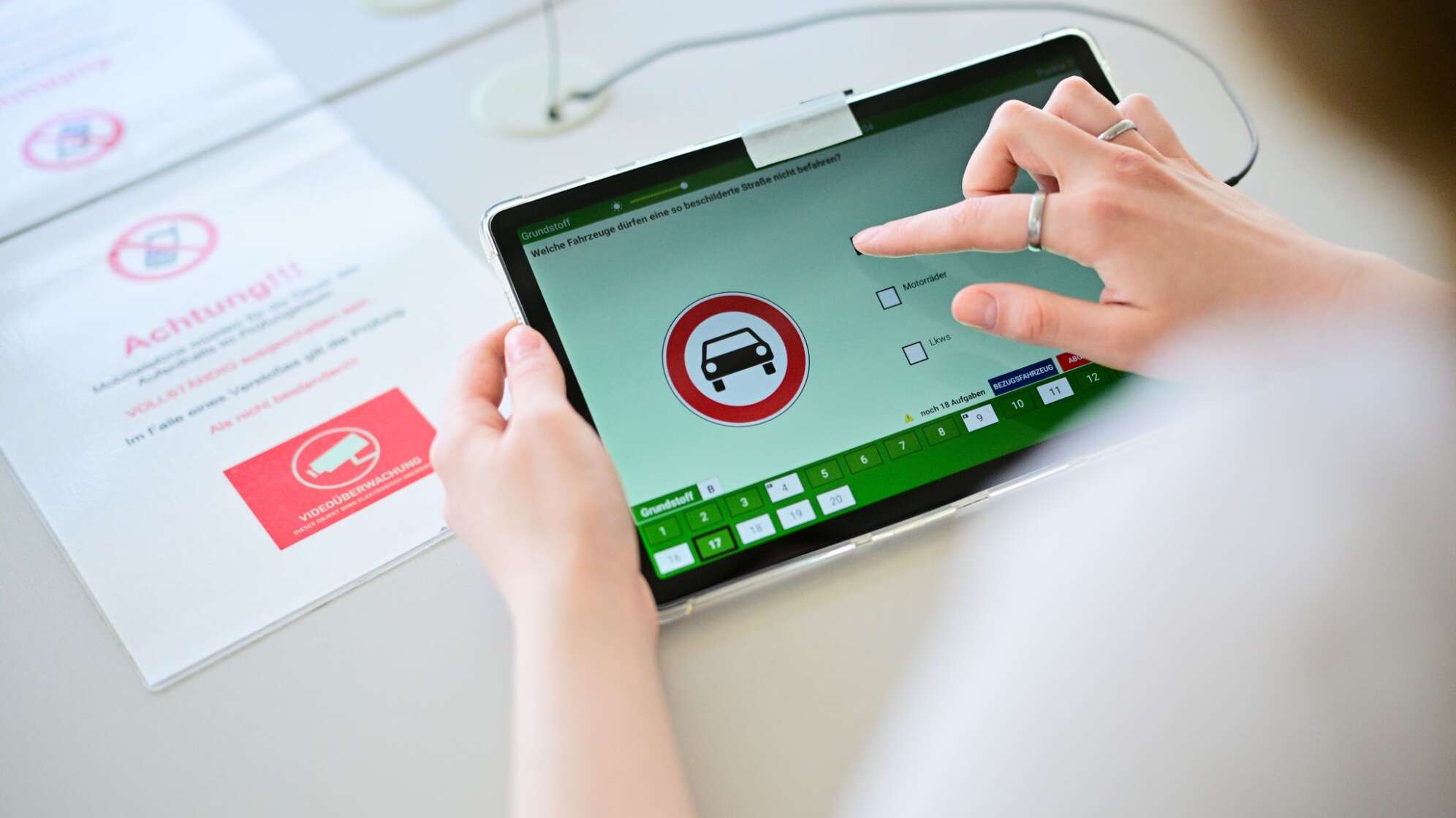 Betrugsversuche in der Fahrprüfung