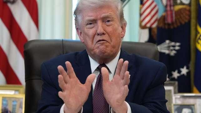 Trump: Iran bittet um Waffenruhe