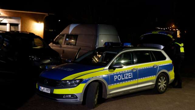 Totes Baby in Mülltonne in Niedersachsen entdeckt