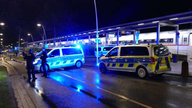 Mann droht in ICE mit Anschlag - 12 Leichtverletzte