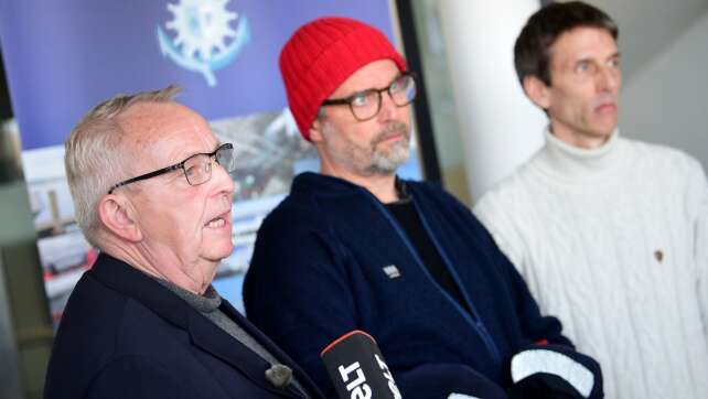 Minister Backhaus verurteilt Morddrohungen nach Wal-Einsatz