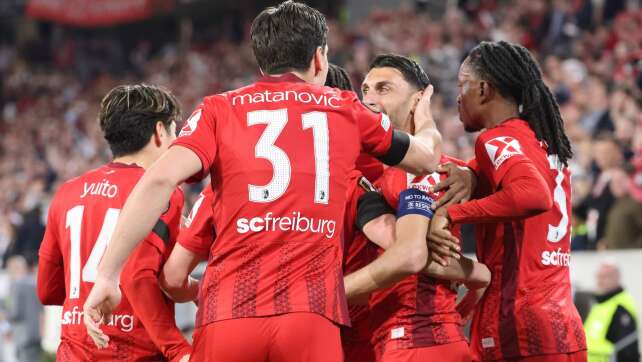 Gala nach Grifo-Traumtor: Freiburg auf Halbfinal-Kurs