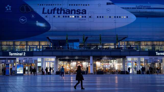 Lufthansa-Flugbegleiter streiken - 400 Ausfälle in München