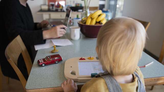Sonderurlaub wegen Corona: Das gilt für Eltern bei Kinderbetreuung
