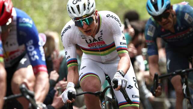 Van Aert gewinnt: Pogacar verpasst Sieg bei Paris-Roubaix