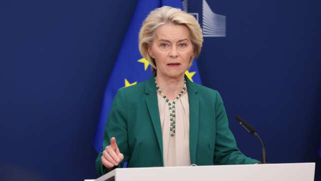 Von der Leyen wirbt für Nutzung: App für Alters-Check fertig