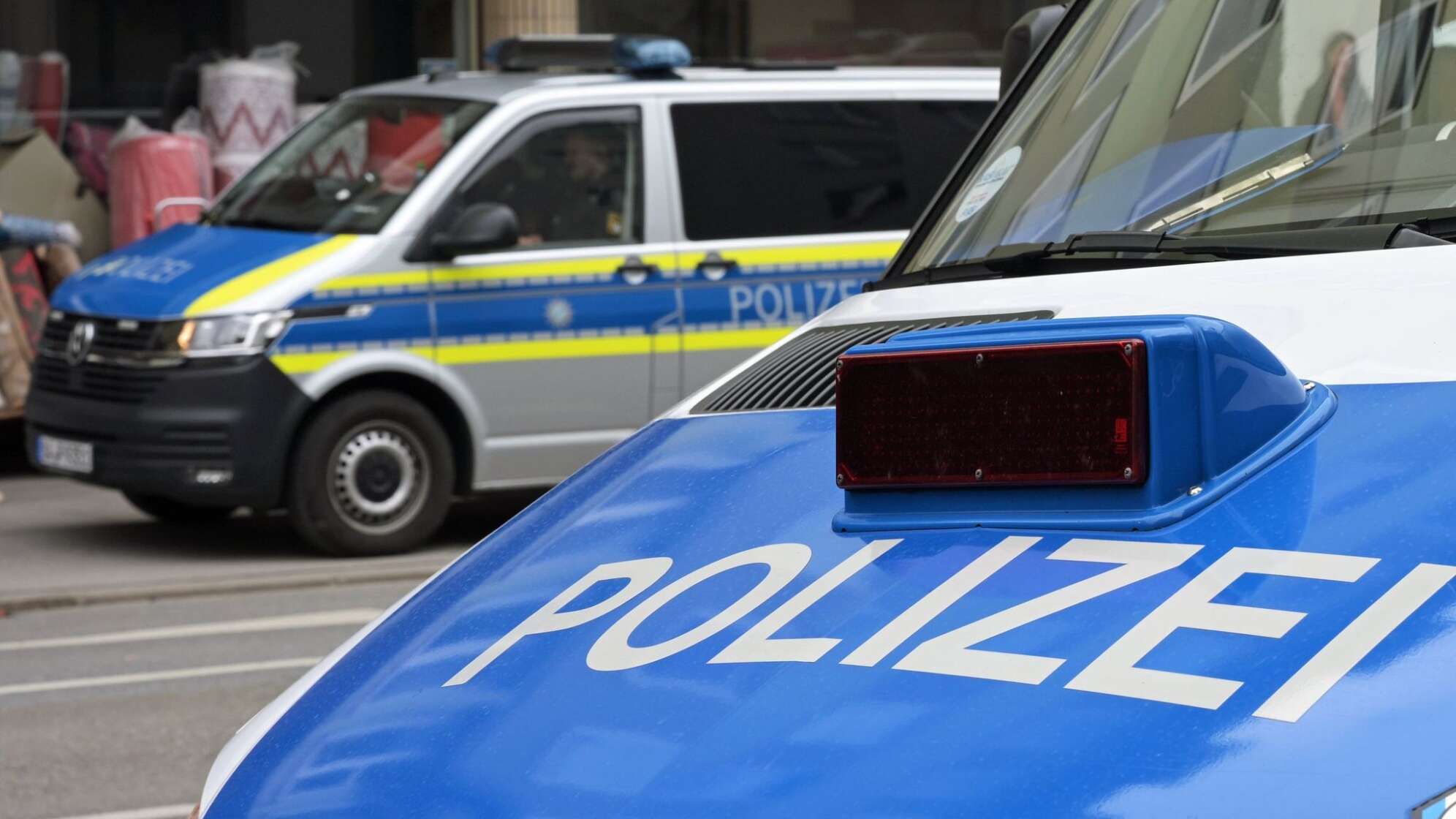 Großeinsatz der Polizei und Zoll in München