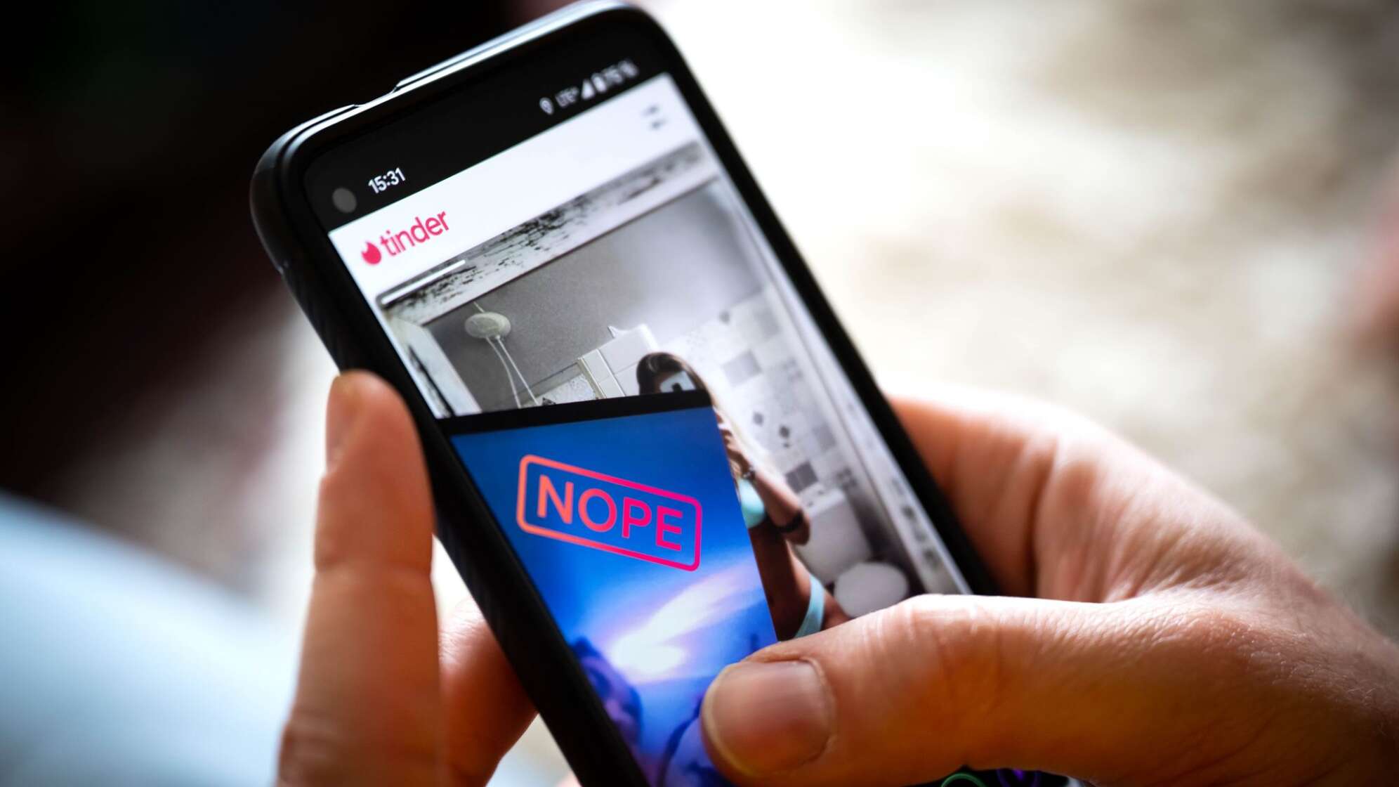 Dating-App Tinder auf einem Smartphone