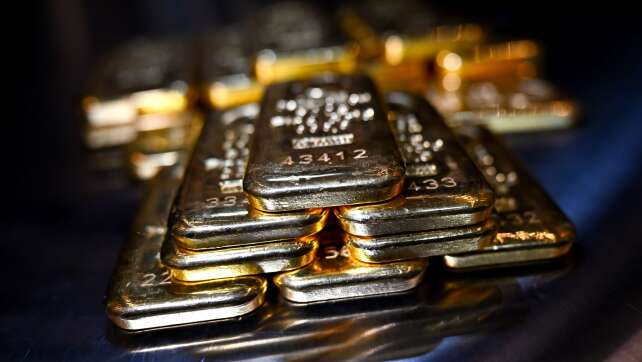 Käufer entdeckt in Tresor Geheimversteck mit Goldbarren