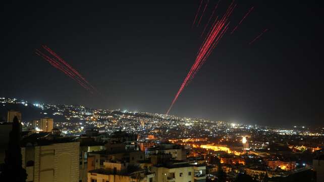 Jubel im Libanon: Zehntägige Waffenruhe tritt in Kraft