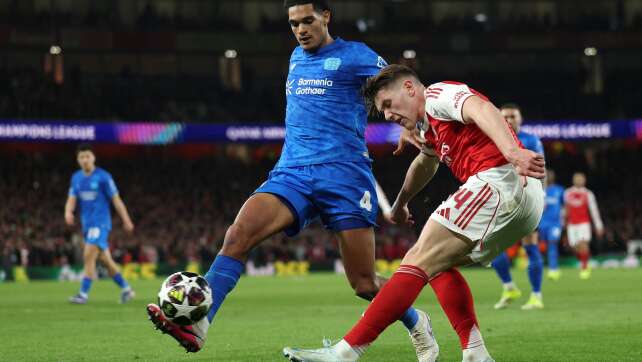 Leverkusens Abwehrspieler Quansah meldet sich zurück