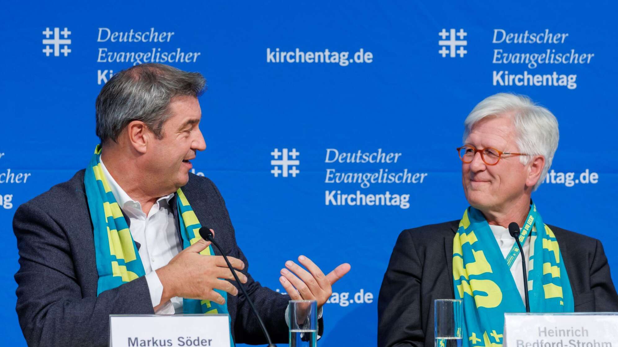 Markus Söder (CSU, l) und Heinrich Bedford-Strohm