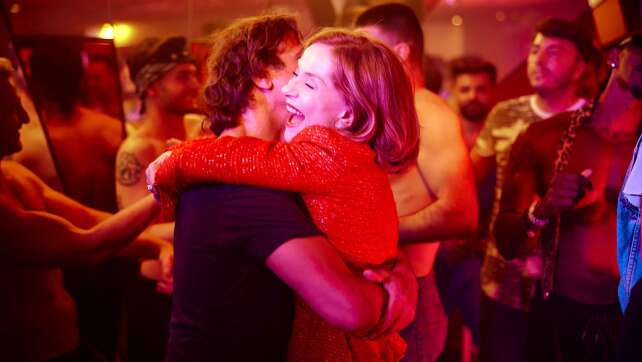 Isabelle Huppert als reichste Frau der Welt