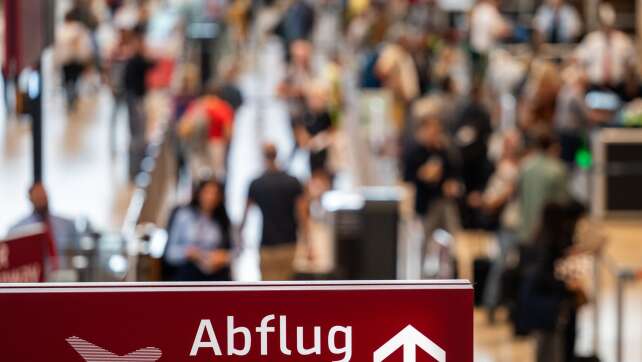 Pfingstferien 2026: Starker Reiseverkehr an den Flughäfen in Bayern
