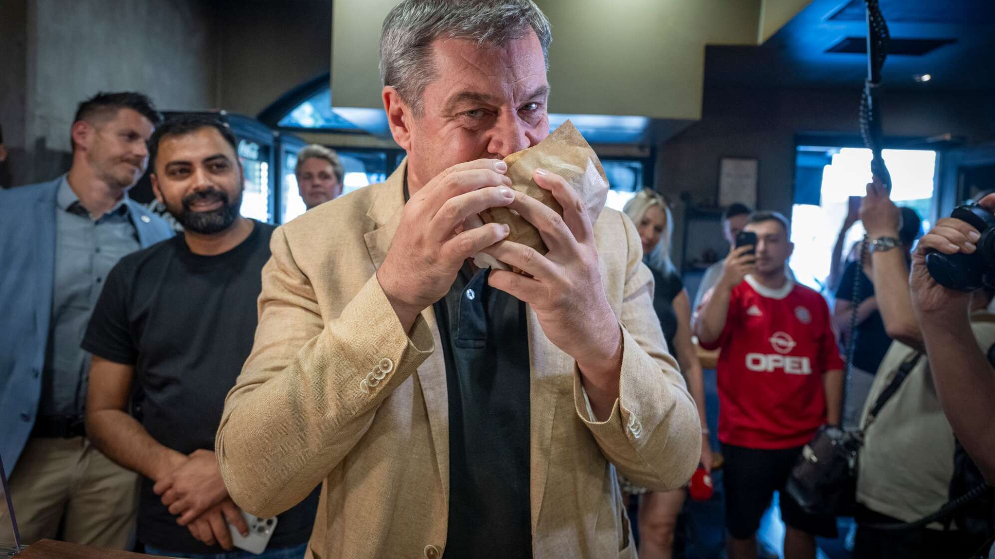 Söder will weniger Döner-Fotos veröffentlichen