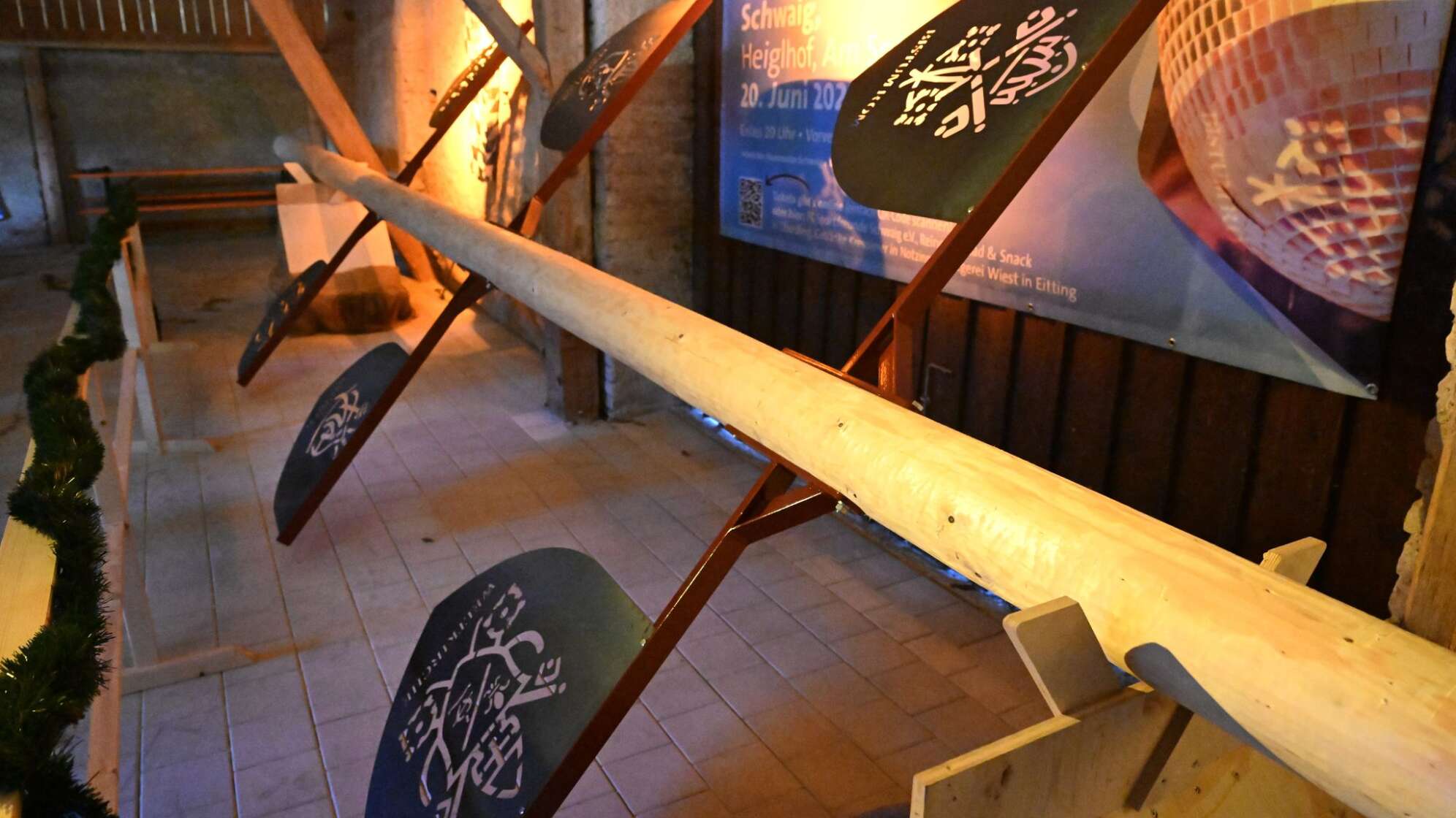 Für Rom bestimmter Maibaum des Brauchtumvereins Moosmotor Schwaig