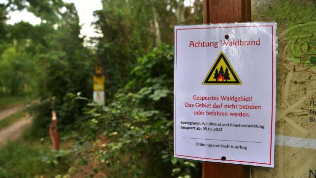 Waldbrand bei Jüterbog wieder ausgebreitet