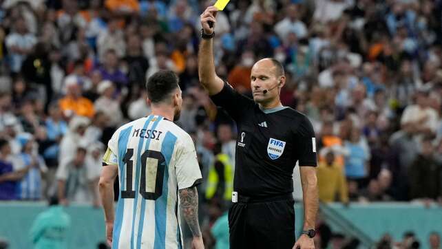 FIFA weicht Regel für Gelbsperren bei WM auf