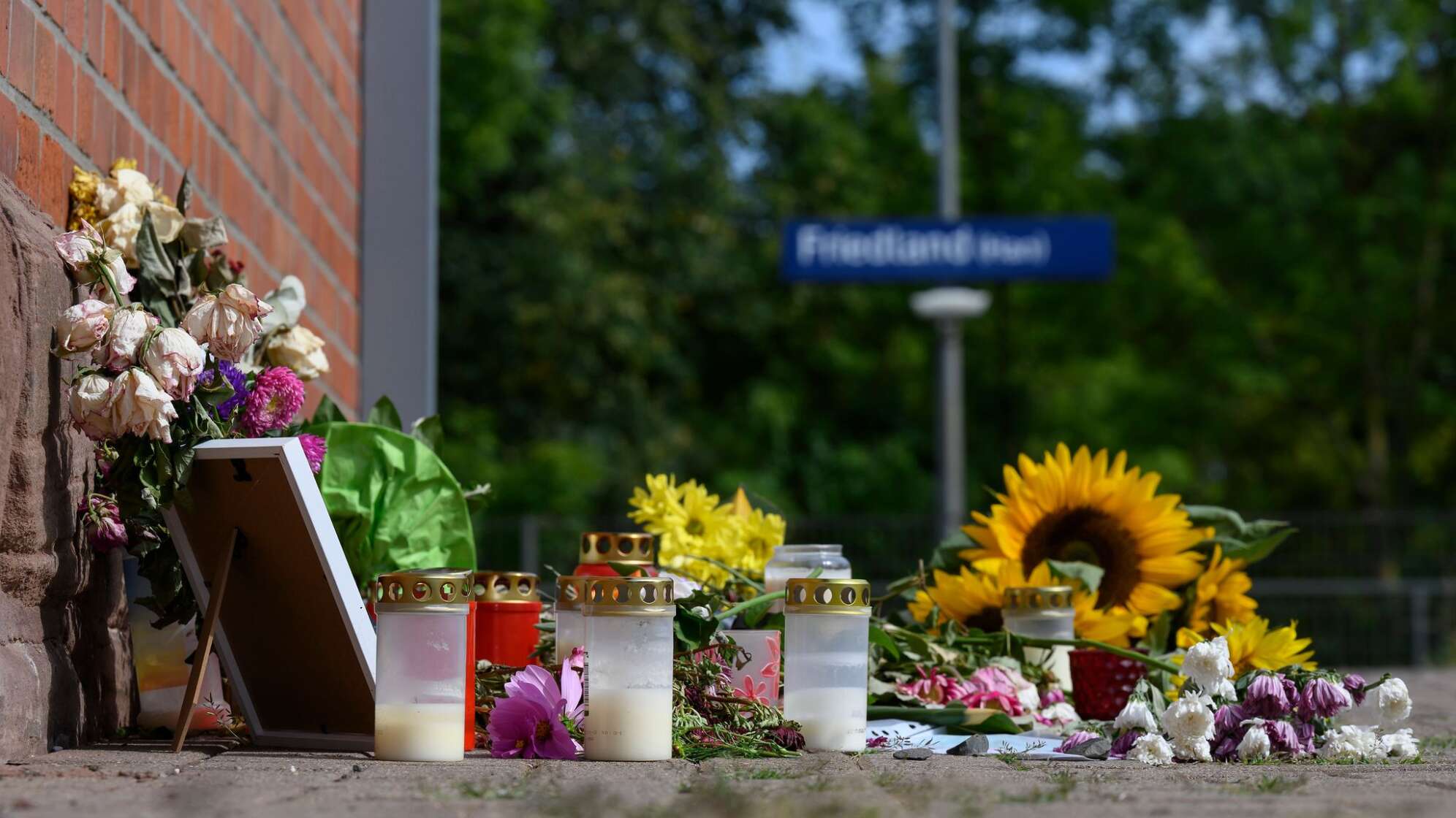 Tod einer 16-Jährigen am Bahnhof Friedland