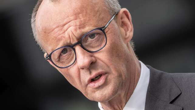 Merz offen für höhere Reichensteuer