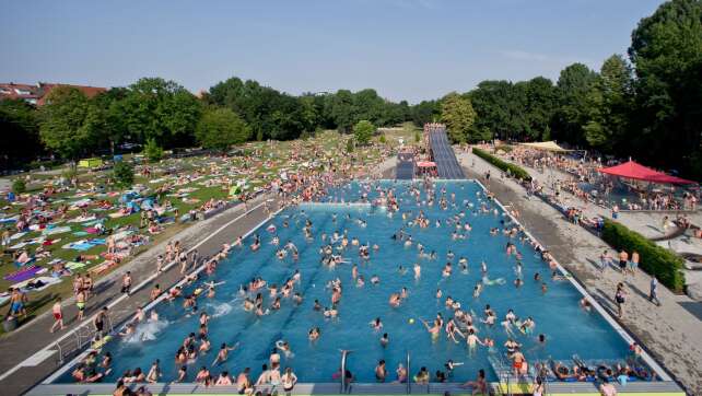 Die ersten Freibäder in Bayern öffnen