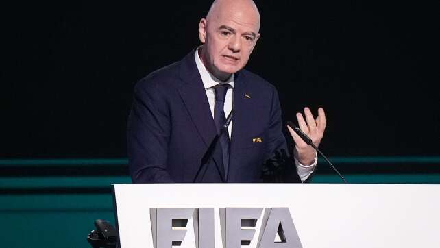Infantino strebt Wiederwahl als FIFA-Präsident an