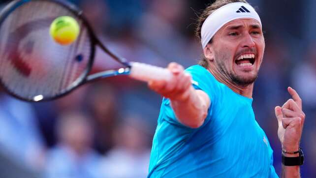 Zverev bricht Halbfinal-Fluch und fordert Sinner