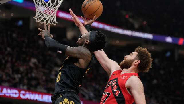 Dennis Schröder steht mit Cleveland in zweiter Playoff-Runde