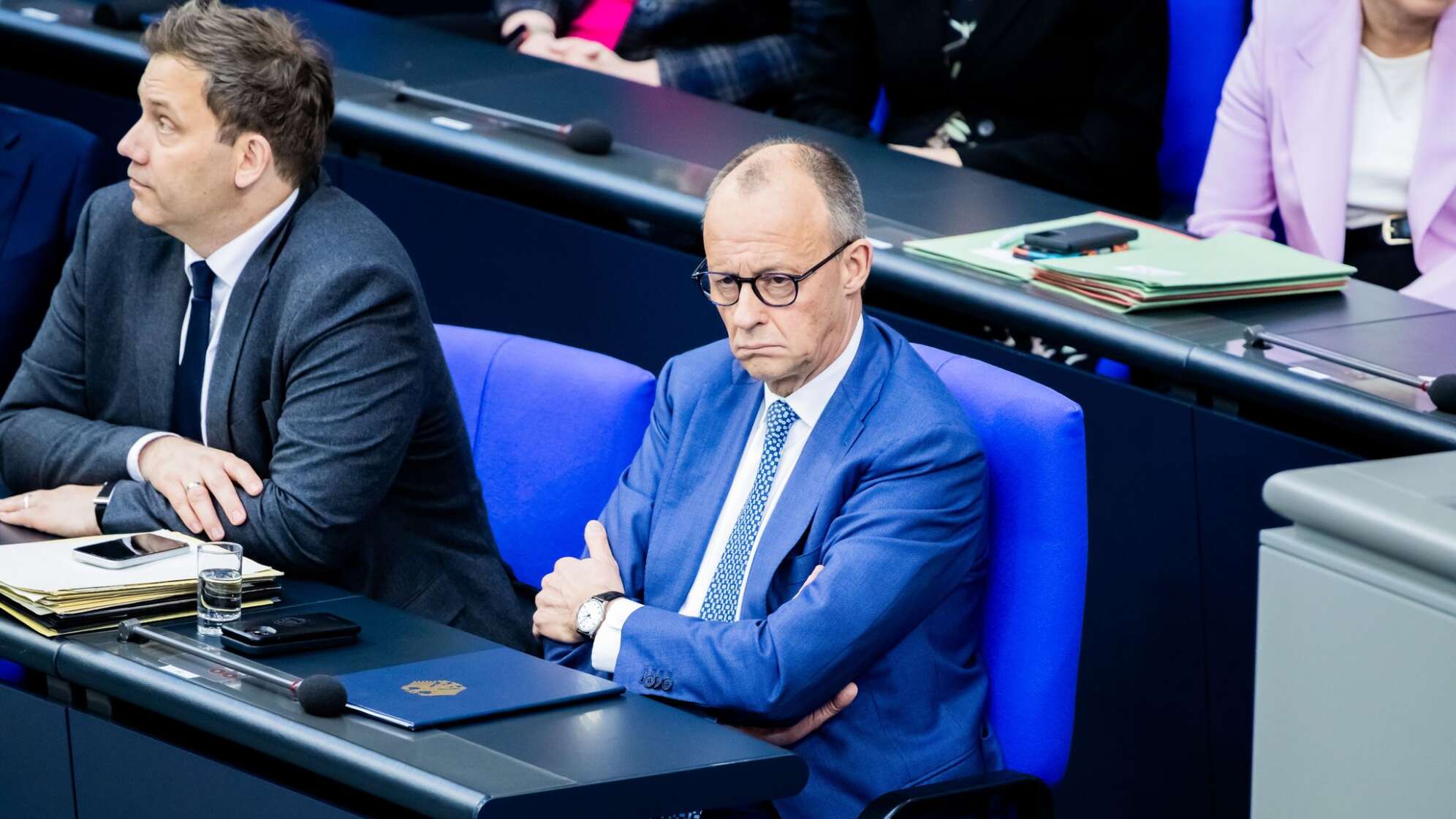 Merz und Klingbeil im Bundestag