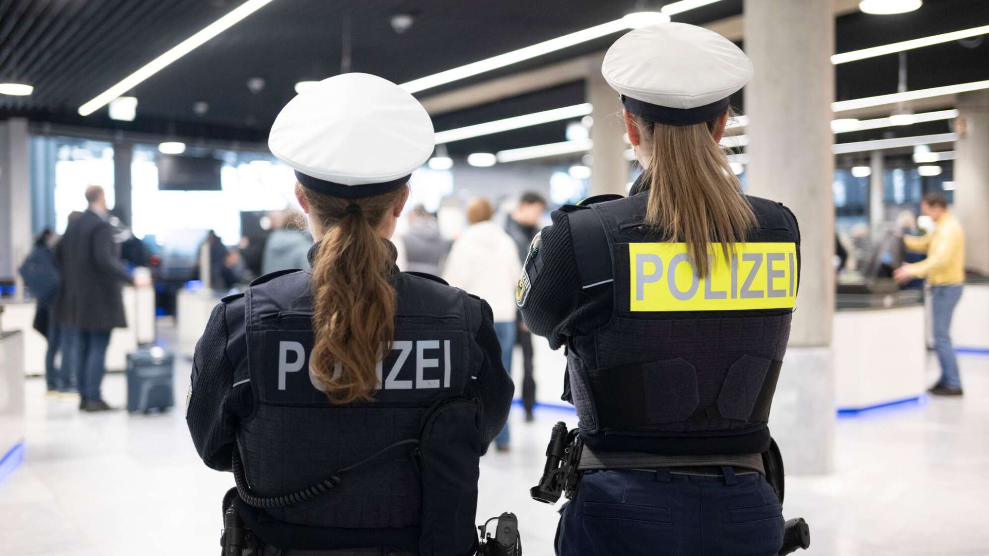 Sicherheitskontrolle am Stuttgarter Flughafen