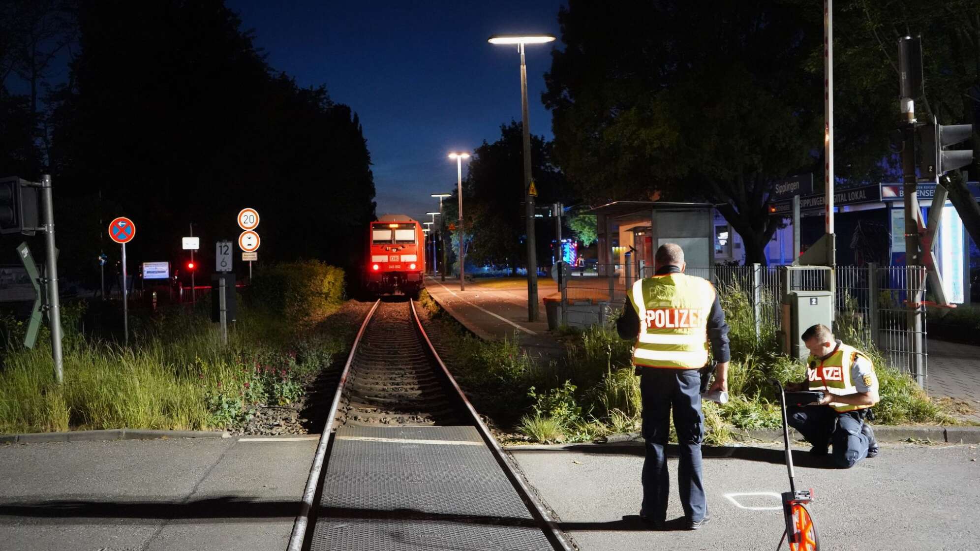 Zug erfasst Kind