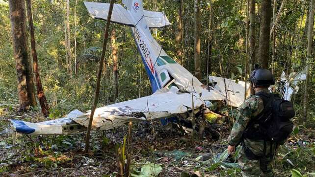 Kinder nach Flugzeugabsturz in Kolumbien lebend gefunden